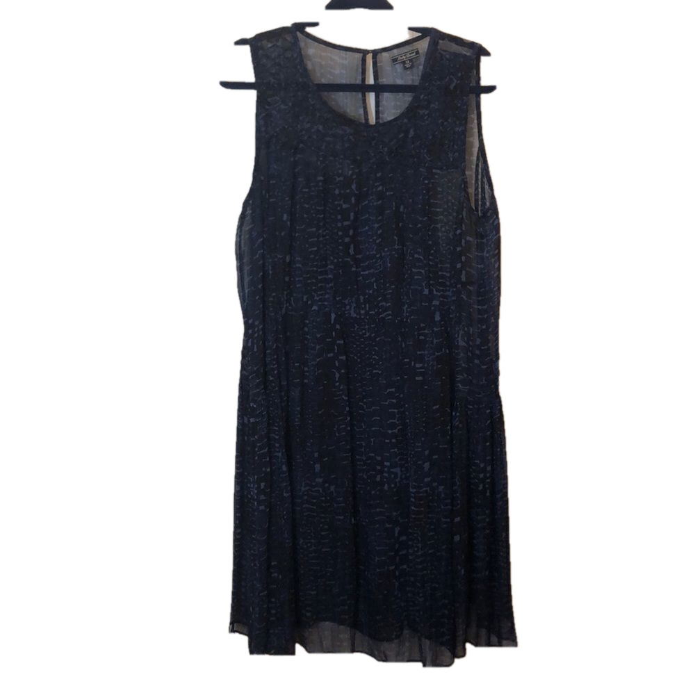 Lucky Brand Flowy Dress Sz 1X 2 layers w/slip Navy Blue Lightweight PTP 22 1/2” - Picture 13 of 16